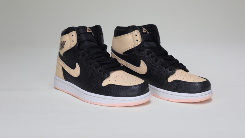 Air Jordan 1 Retro High Black Crimson Tint - Görsel 3
